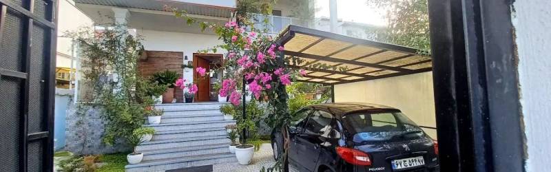                                             ویلای ۳۰۰ متری ۲ طبقه لوکس
                                                                                منزل ویلایی
                                        در  رضوان شهر