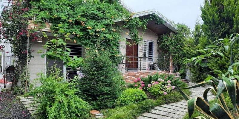                                            دوبلکس شهرکی در بهترین لوکیشن منطقه_معاوضه با طلا
                                                                                منزل ویلایی
                                        در  رضوان شهر