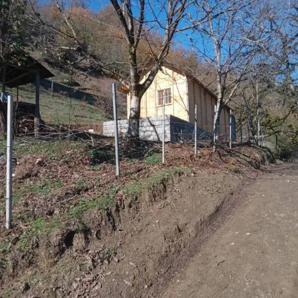                                             400مترویلای جنگلی در دل طبیعت بکر
                                                                                منزل ویلایی
                                        در  رضوان شهر