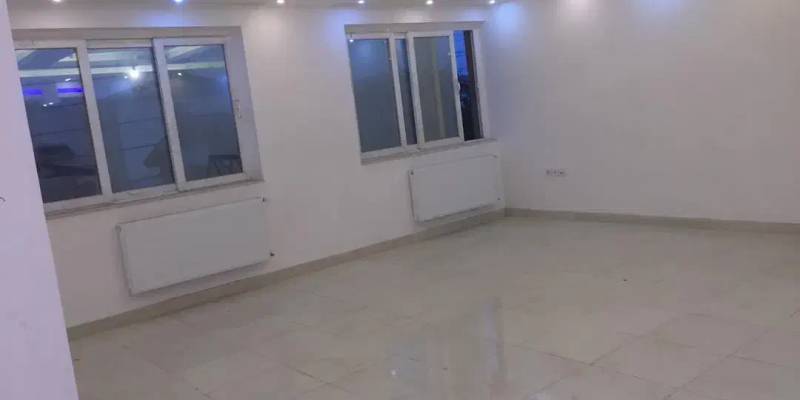                                             ۲۲۰ متر رضوانشهر
                                                                                آپارتمان
                                        در  رضوان شهر