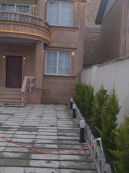                                             ویلا ۴۵۰ متری ساحلی
                                                                                منزل ویلایی
                                        در  رضوان شهر