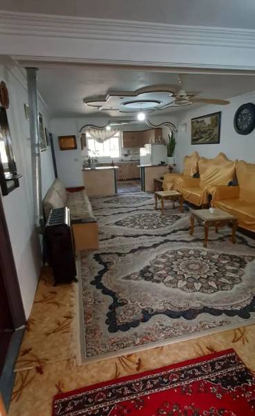                                             خانه محوطه ویلایی شهری ۲۴۰متری
                                                                                منزل ویلایی
                                        در  رضوان شهر