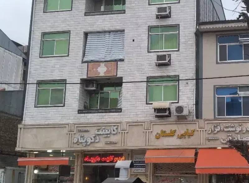                                             آپارتمان سه طبقه مرکزشهر رضوانشهر براصلی مناسب مطب
                                                                                آپارتمان
                                        در  رضوان شهر