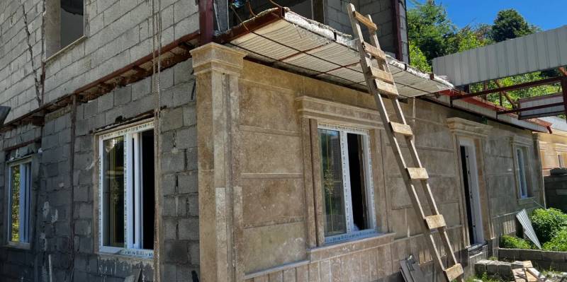                                             ویلا نیمه ساز ۴۵۰ متری رودبارسرای بالا
                                                                                منزل ویلایی
                                        در  رضوان شهر
