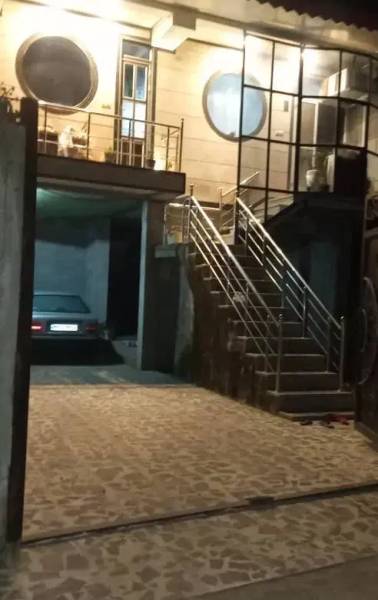                                             ویلا ۱۹۰متری در دو طبقه
                                                                                منزل ویلایی
                                        در  رضوان شهر