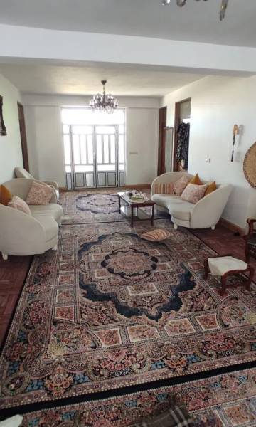                                             خانه ویلایی دوبلکس
                                                                                منزل ویلایی
                                        در  رضوان شهر