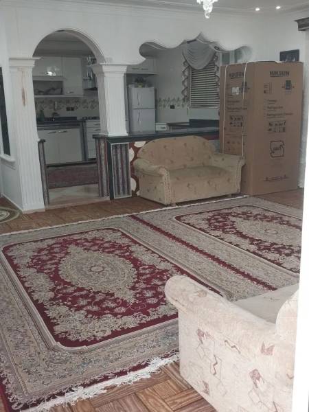 خانه محوطه در خاک دینچال